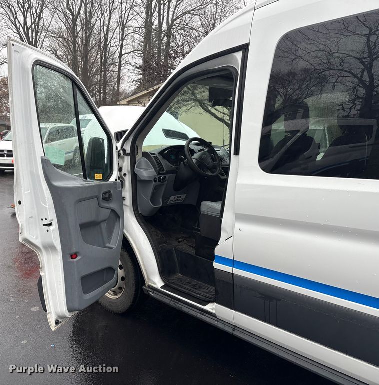 image for item DT2755 2015 Ford Transit delivery van