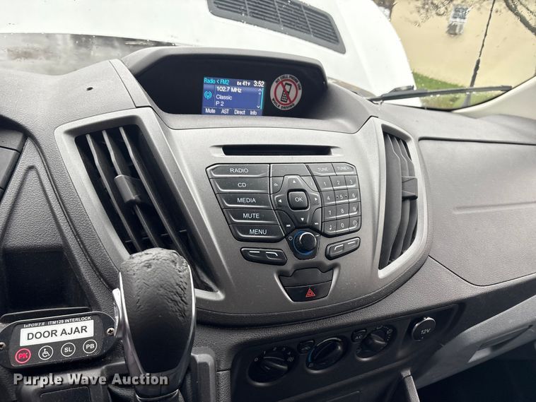 image for item DT2755 2015 Ford Transit delivery van