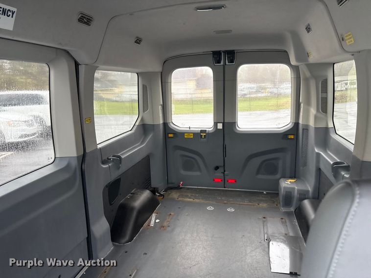 image for item DT2755 2015 Ford Transit delivery van