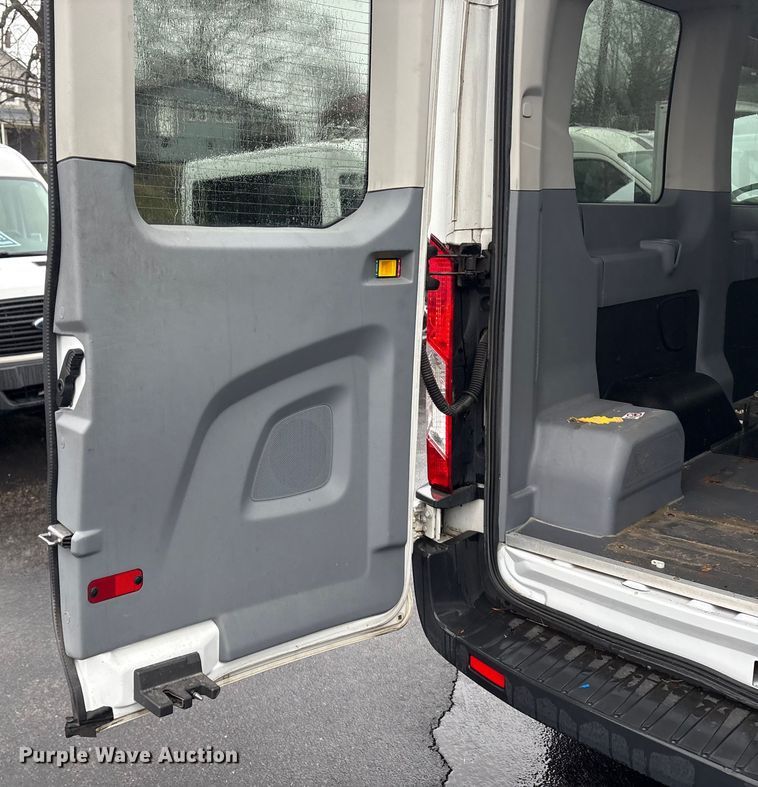 image for item DT2755 2015 Ford Transit delivery van