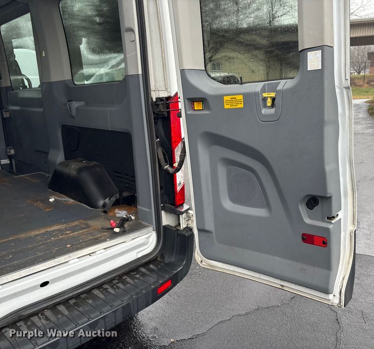 image for item DT2755 2015 Ford Transit delivery van