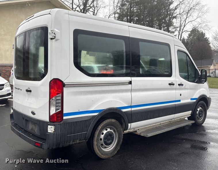 image for item DT2756 2017 Ford Transit delivery van