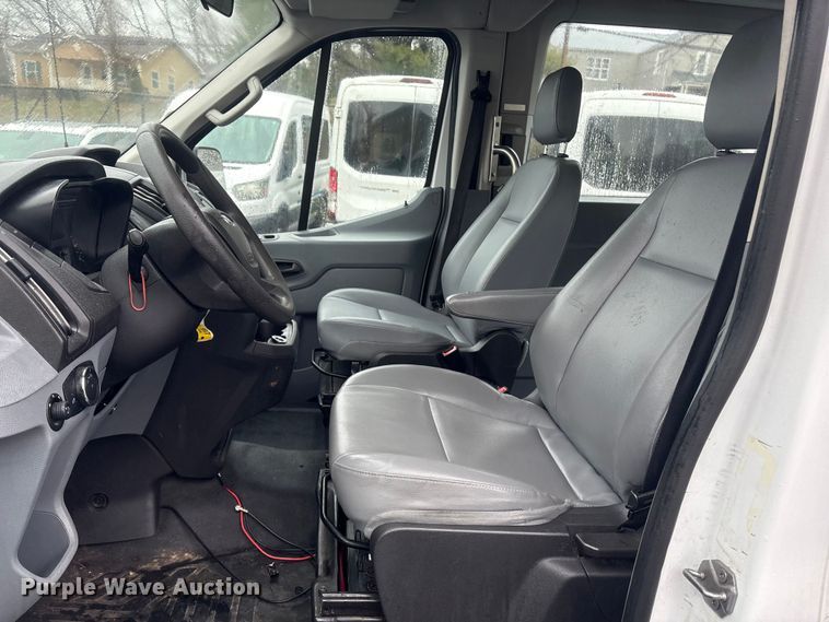 image for item DT2756 2017 Ford Transit delivery van