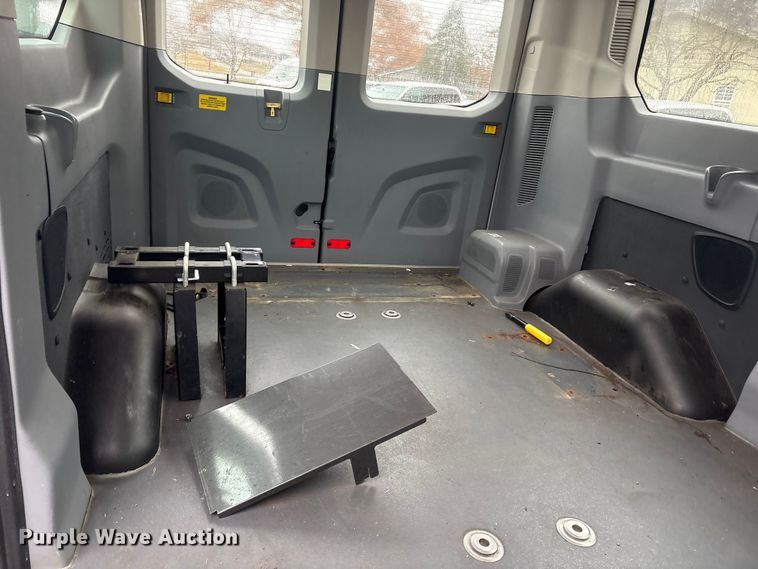 image for item DT2756 2017 Ford Transit delivery van