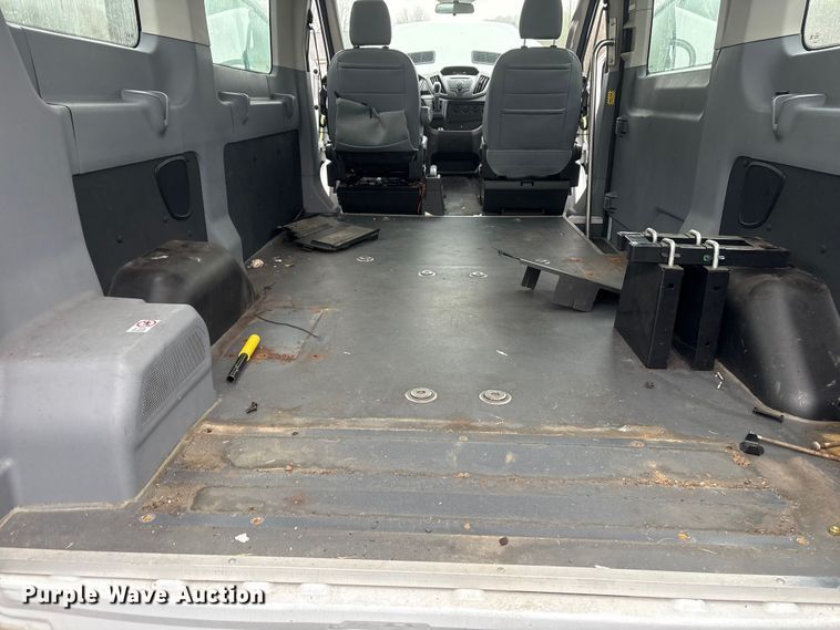 image for item DT2756 2017 Ford Transit delivery van