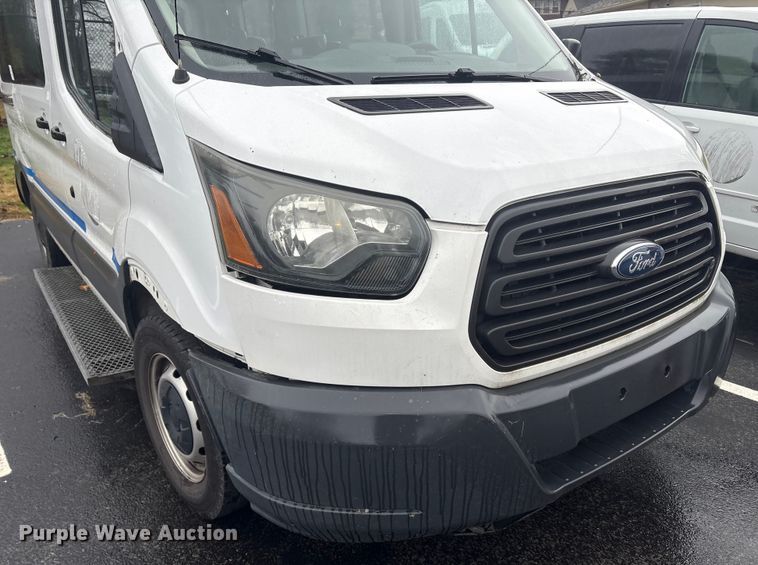 image for item DT2757 2017 Ford Transit 150 delivery van