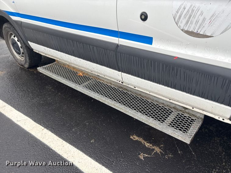 image for item DT2757 2017 Ford Transit 150 delivery van