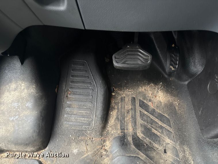 image for item DT2757 2017 Ford Transit 150 delivery van