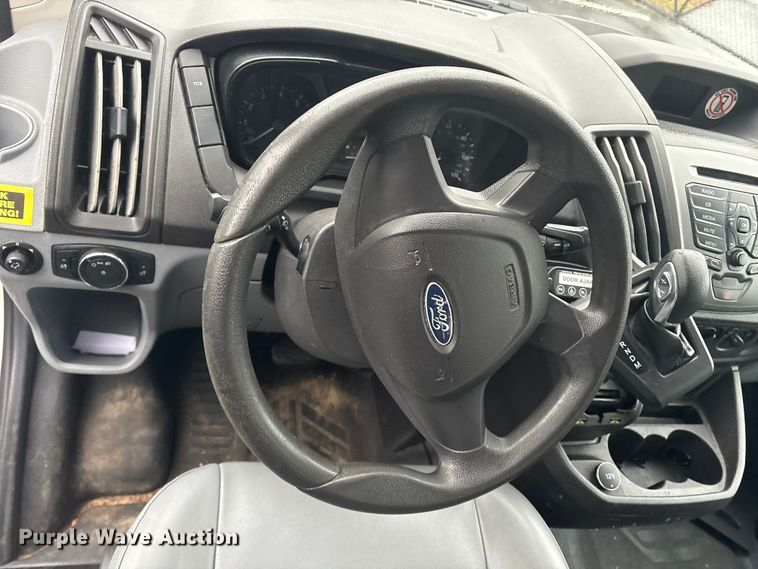 image for item DT2757 2017 Ford Transit 150 delivery van