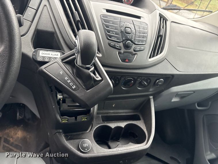 image for item DT2757 2017 Ford Transit 150 delivery van