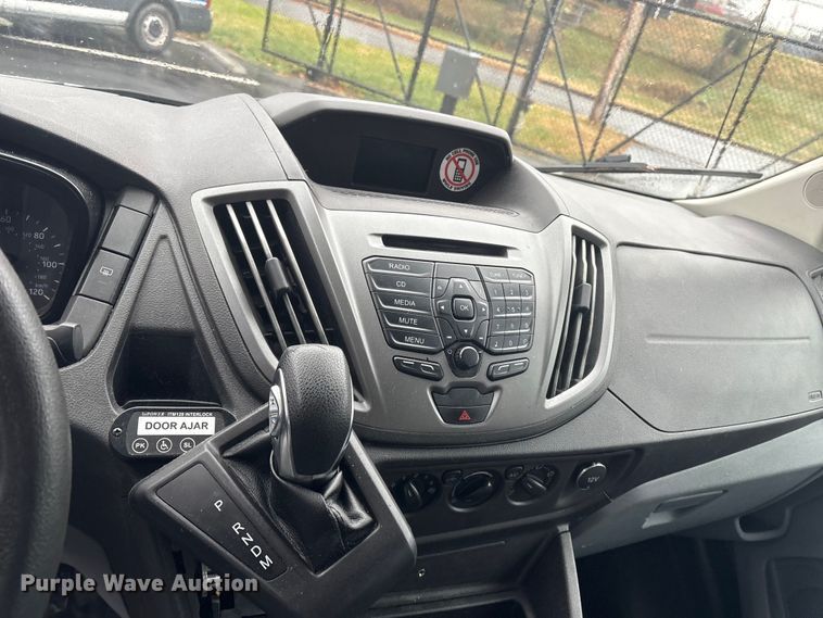 image for item DT2757 2017 Ford Transit 150 delivery van