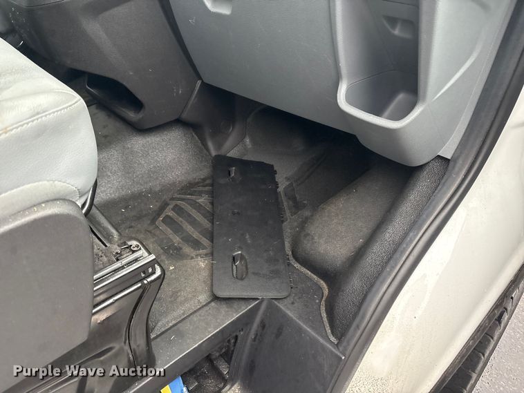 image for item DT2757 2017 Ford Transit 150 delivery van