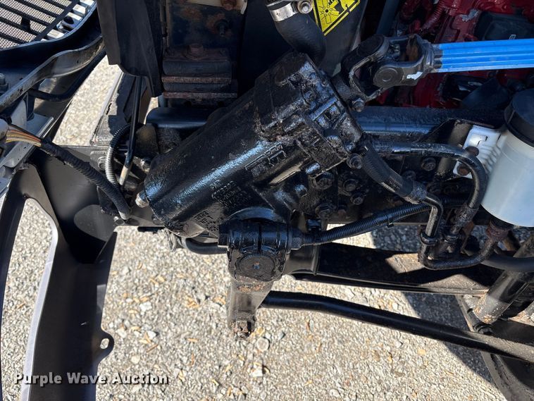 image for item DT2764 2018 International 4300 box truck