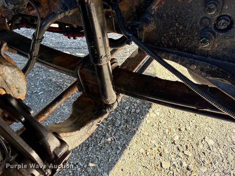 image for item DT2764 2018 International 4300 box truck