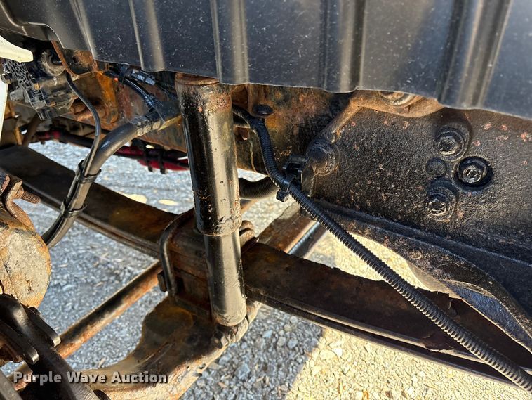 image for item DT2764 2018 International 4300 box truck