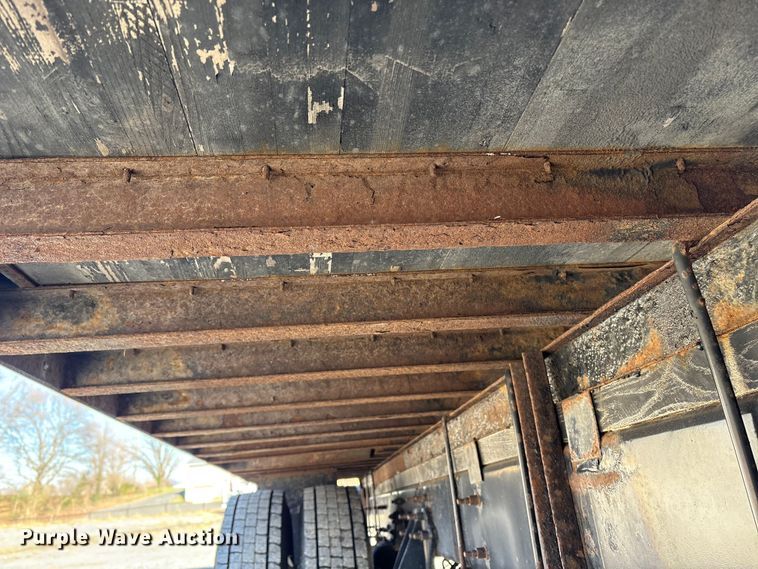 image for item DT2764 2018 International 4300 box truck