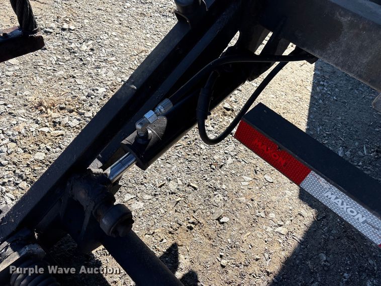 image for item DT2764 2018 International 4300 box truck