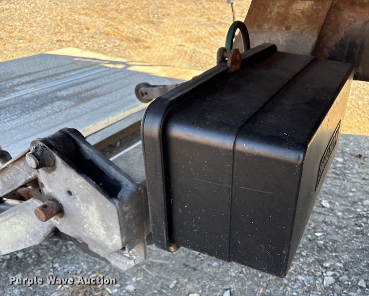 image for item DT2764 2018 International 4300 box truck