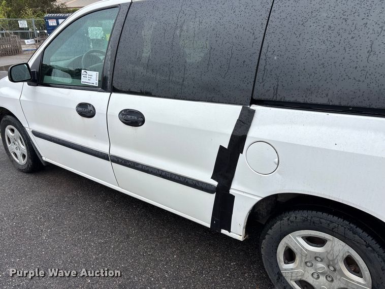 image for item DT3424 2005 Ford Freestar van