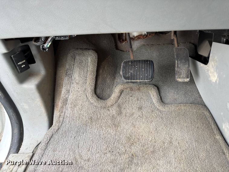 image for item DT3424 2005 Ford Freestar van