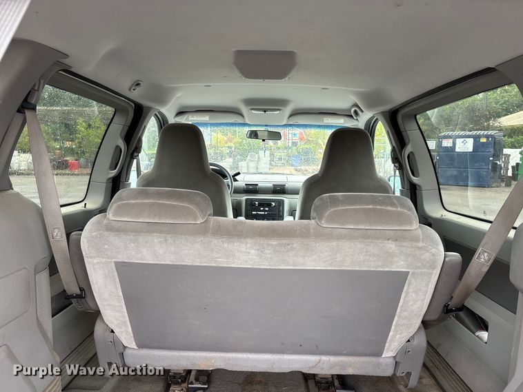 image for item DT3424 2005 Ford Freestar van