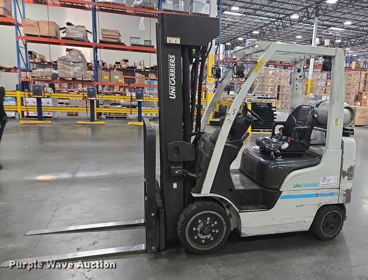 image for item DT4722 2018 UniCarriers CSF40 forklift
