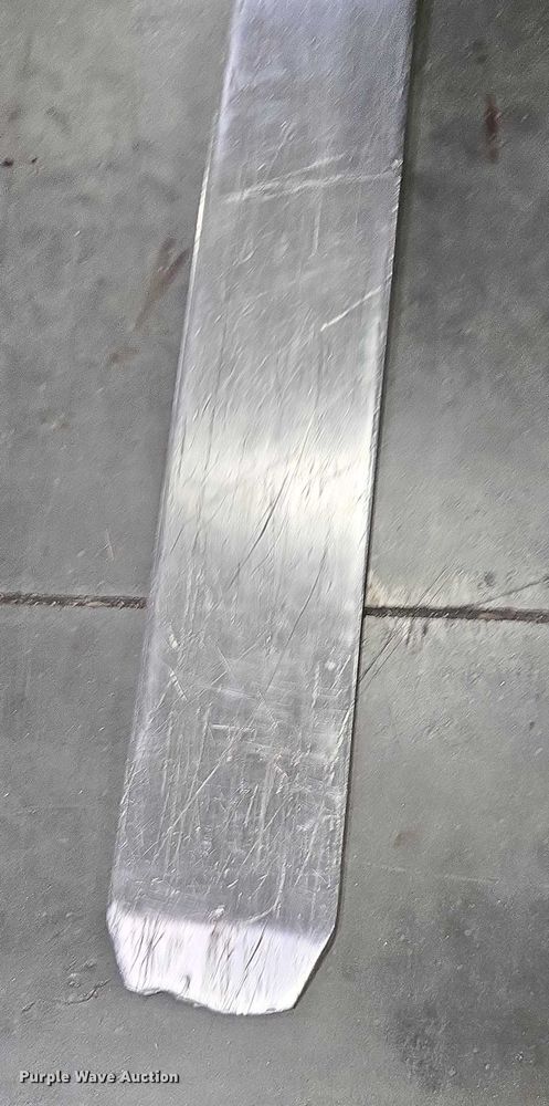 image for item DT4722 2018 UniCarriers CSF40 forklift