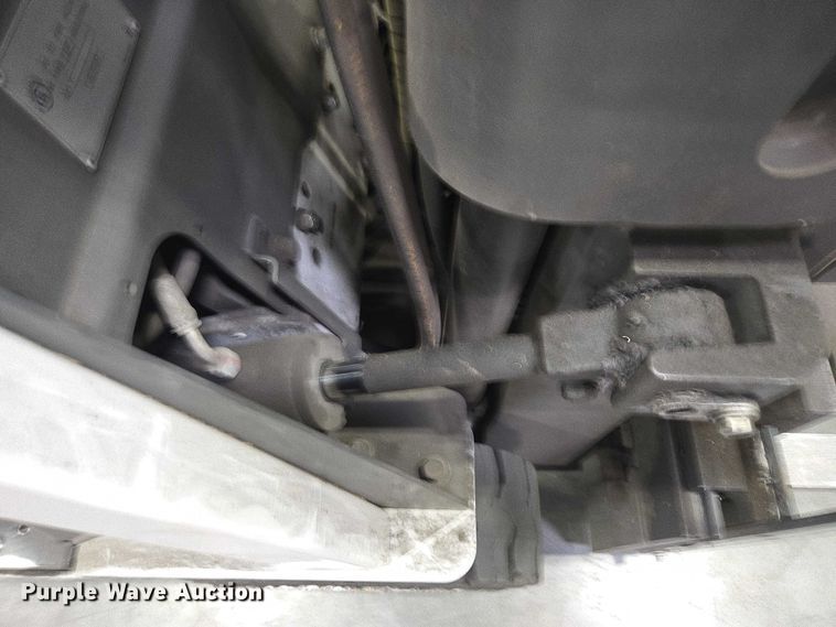 image for item DT4722 2018 UniCarriers CSF40 forklift