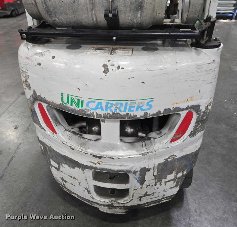 image for item DT4722 2018 UniCarriers CSF40 forklift