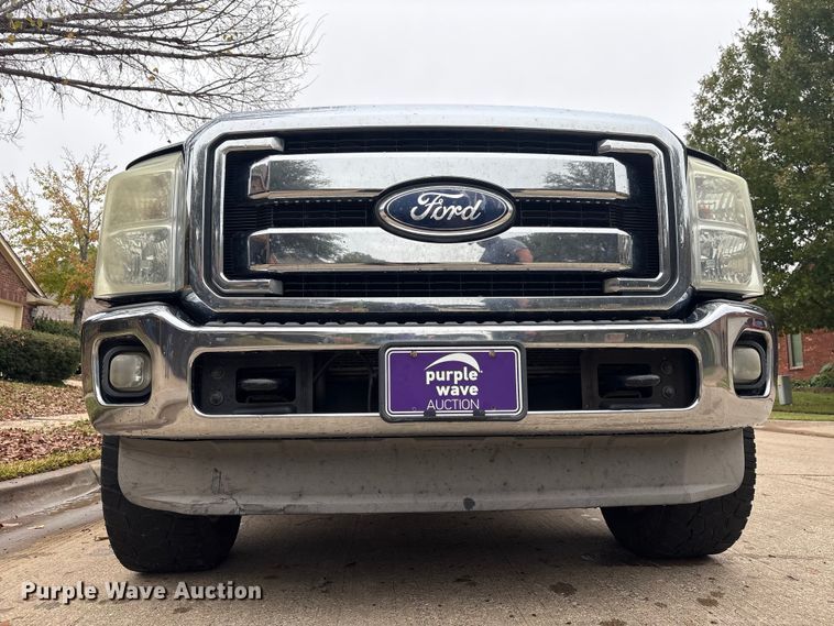 image for item DT4974 2011 Ford F250 Crew Cab pickup truck