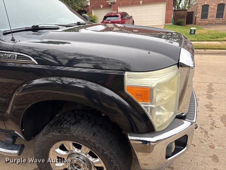 image for item DT4974 2011 Ford F250 Crew Cab pickup truck