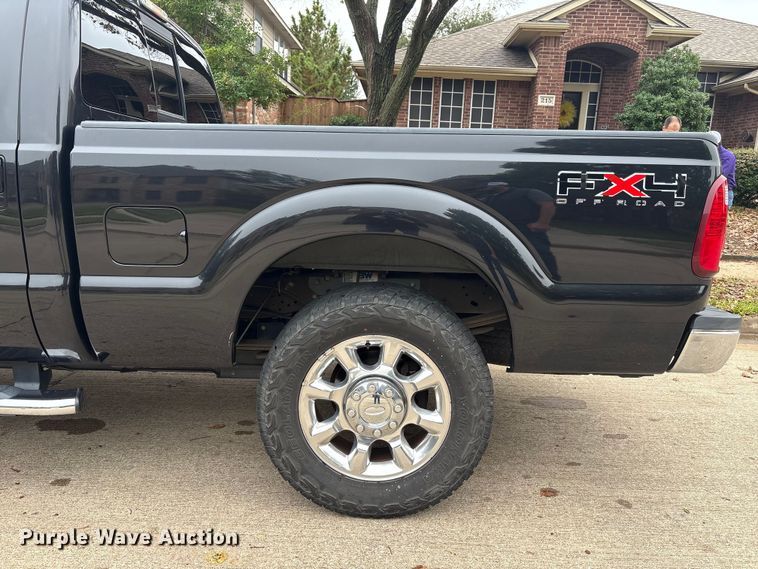 image for item DT4974 2011 Ford F250 Crew Cab pickup truck