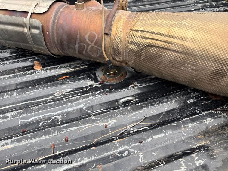 image for item DT4974 2011 Ford F250 Crew Cab pickup truck