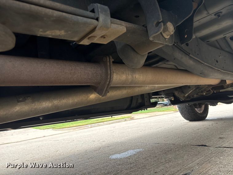 image for item DT4974 2011 Ford F250 Crew Cab pickup truck