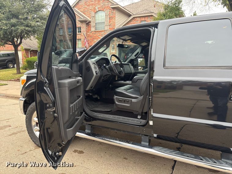 image for item DT4974 2011 Ford F250 Crew Cab pickup truck