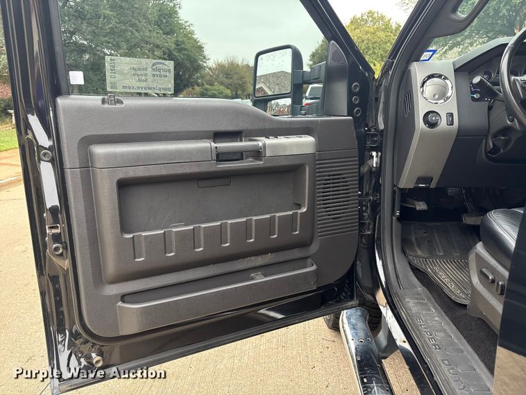 image for item DT4974 2011 Ford F250 Crew Cab pickup truck