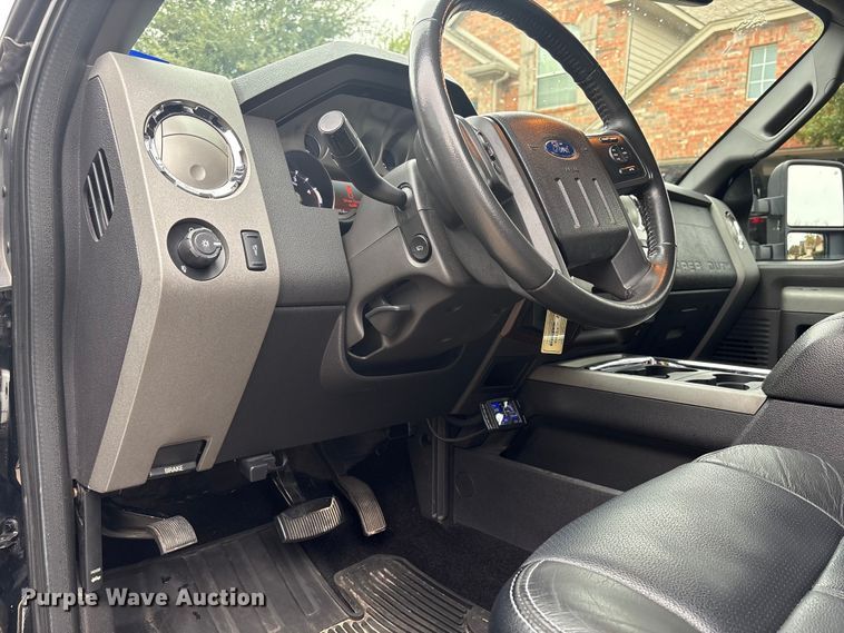 image for item DT4974 2011 Ford F250 Crew Cab pickup truck