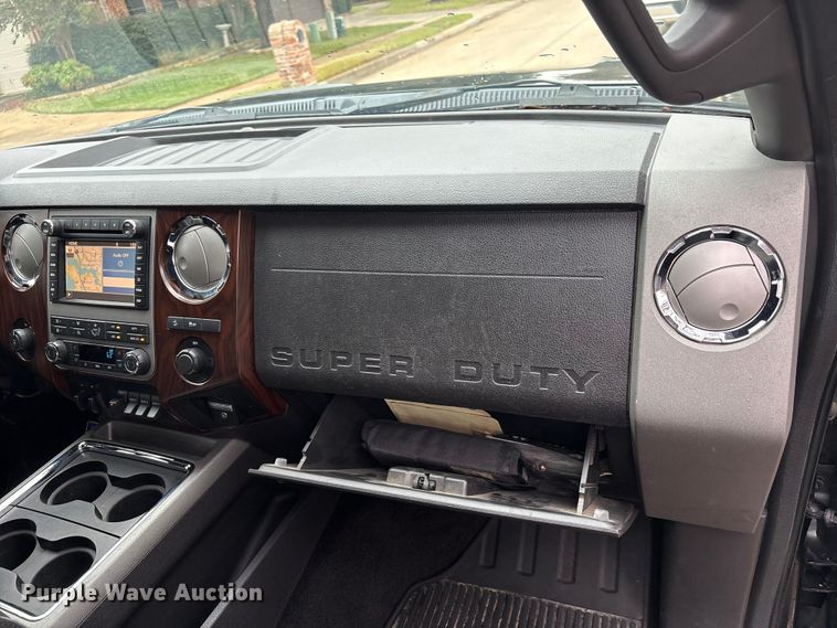 image for item DT4974 2011 Ford F250 Crew Cab pickup truck