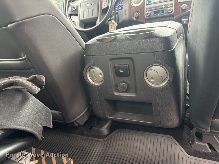 image for item DT4974 2011 Ford F250 Crew Cab pickup truck