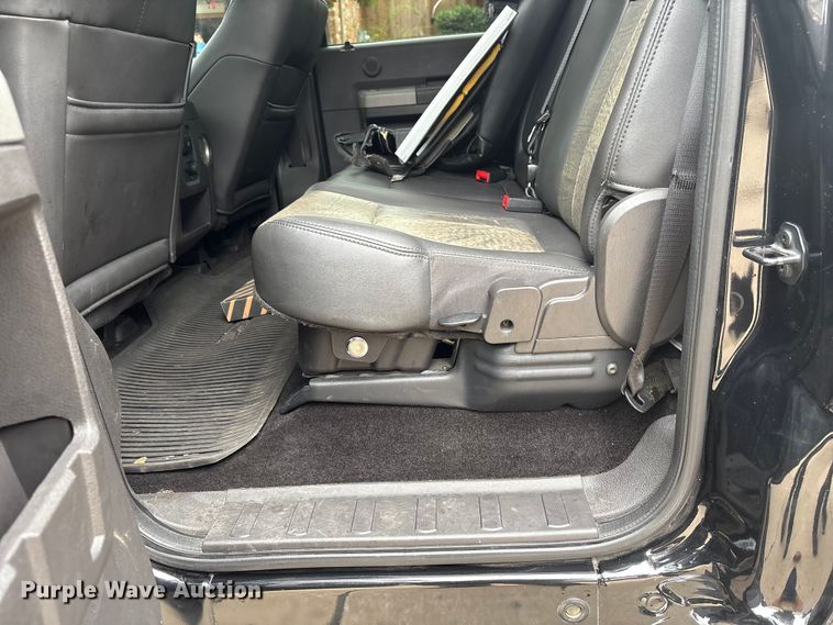 image for item DT4974 2011 Ford F250 Crew Cab pickup truck