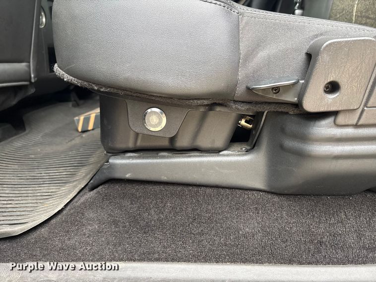 image for item DT4974 2011 Ford F250 Crew Cab pickup truck