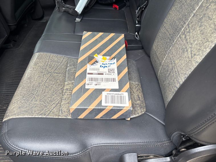 image for item DT4974 2011 Ford F250 Crew Cab pickup truck