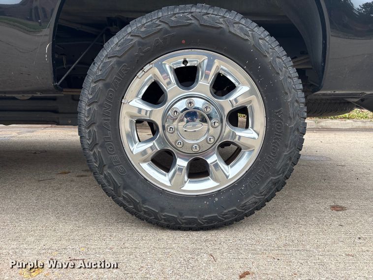 image for item DT4974 2011 Ford F250 Crew Cab pickup truck