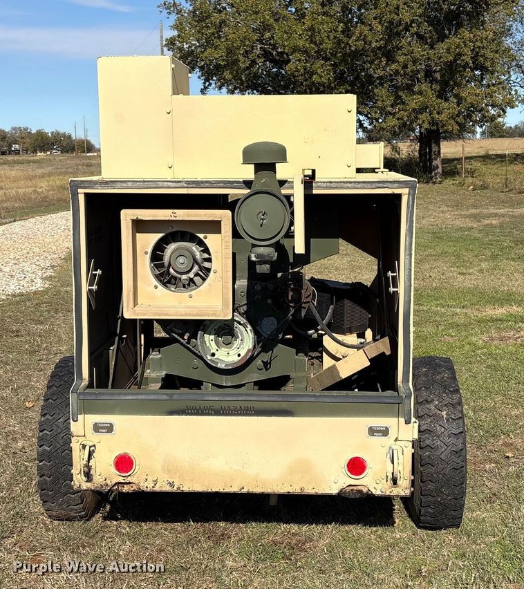 image for item DT4977 1992 Deutz F3L912 power unit