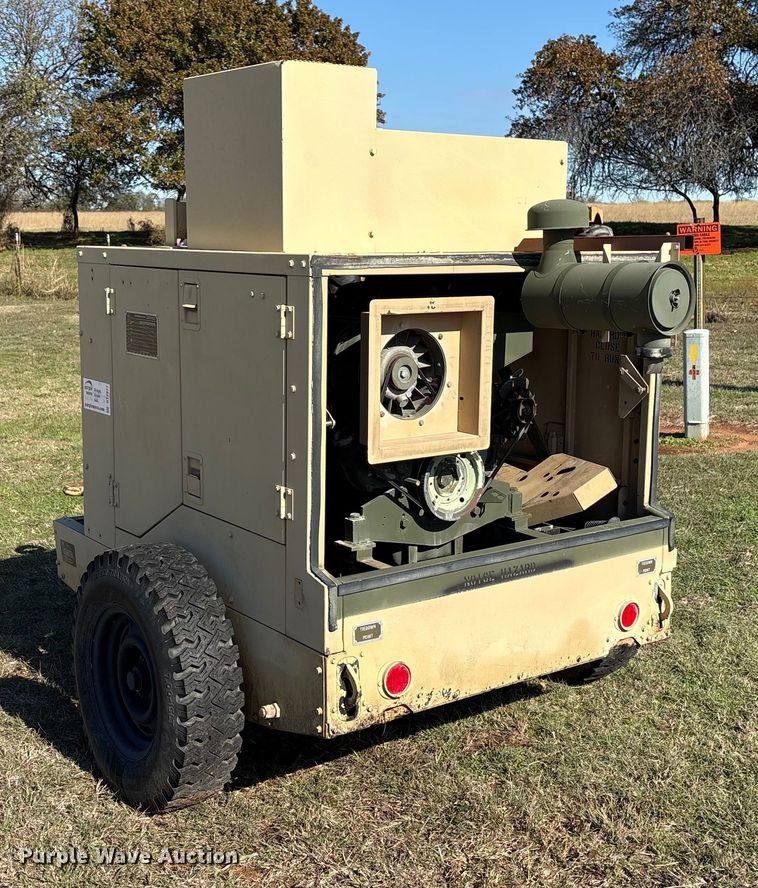 image for item DT4977 1992 Deutz F3L912 power unit