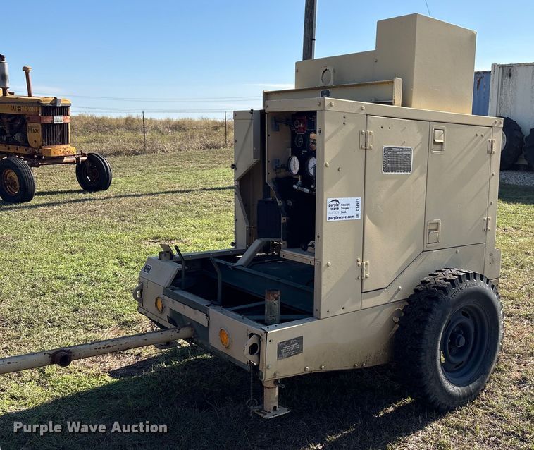 image for item DT4977 1992 Deutz F3L912 power unit