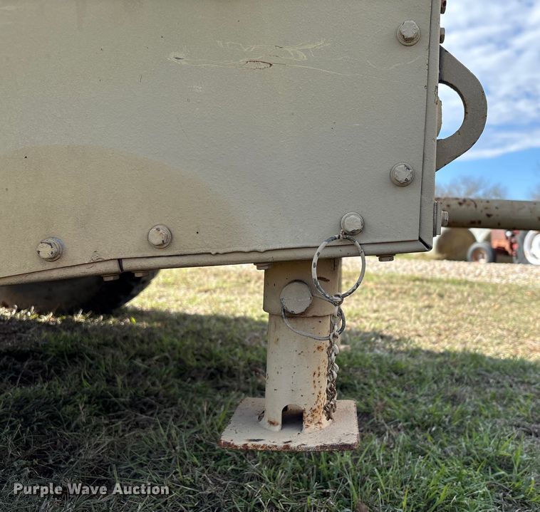 image for item DT4977 1992 Deutz F3L912 power unit