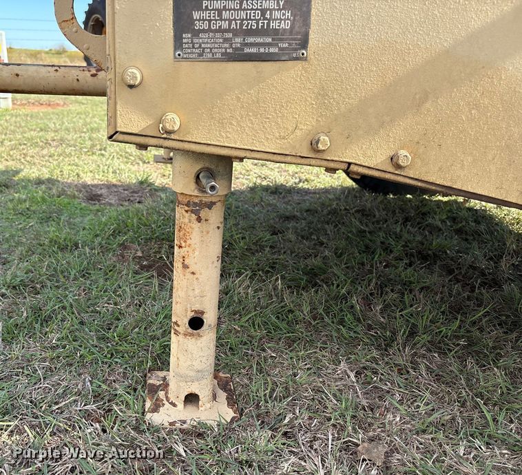 image for item DT4977 1992 Deutz F3L912 power unit