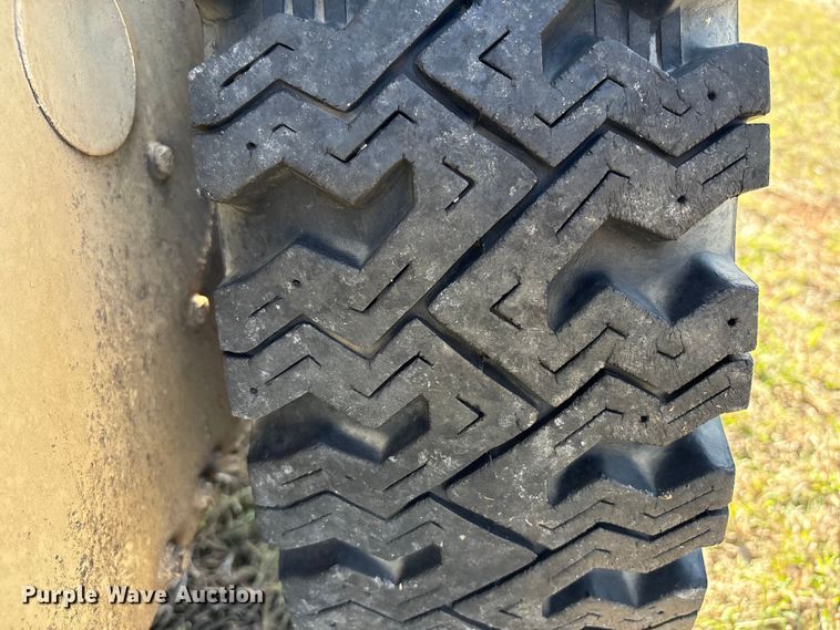 image for item DT4977 1992 Deutz F3L912 power unit