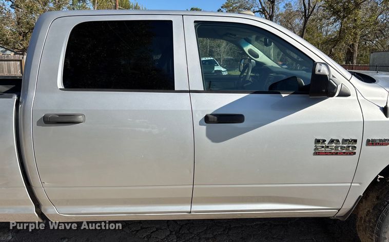 image for item DT4984 2017 RAM 2500HD Crew Cab pickup truck